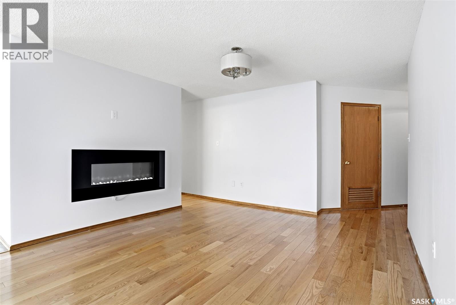 #104 4025 Hill AVENUE - 9
