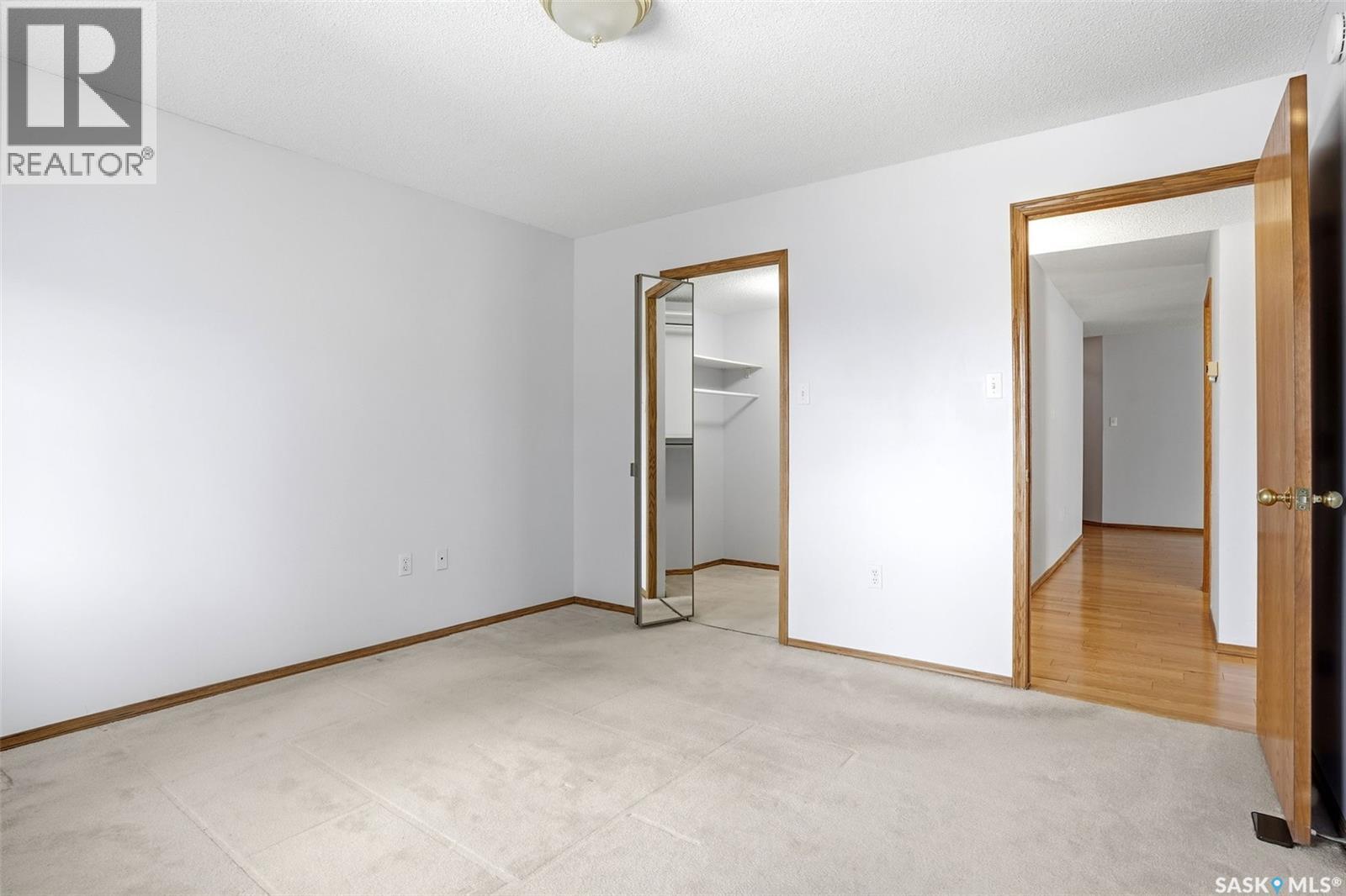 #104 4025 Hill AVENUE - 18