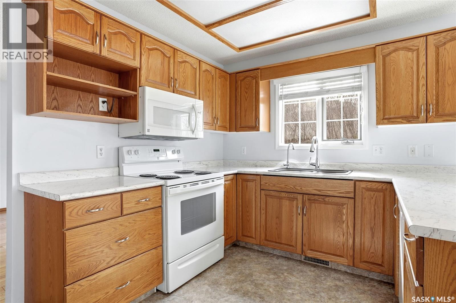 #104 4025 Hill AVENUE - 12