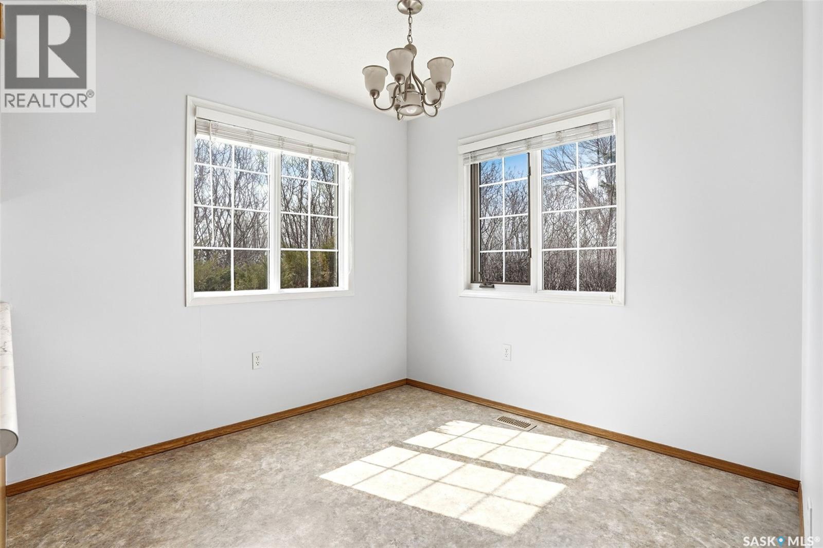 #104 4025 Hill AVENUE - 16