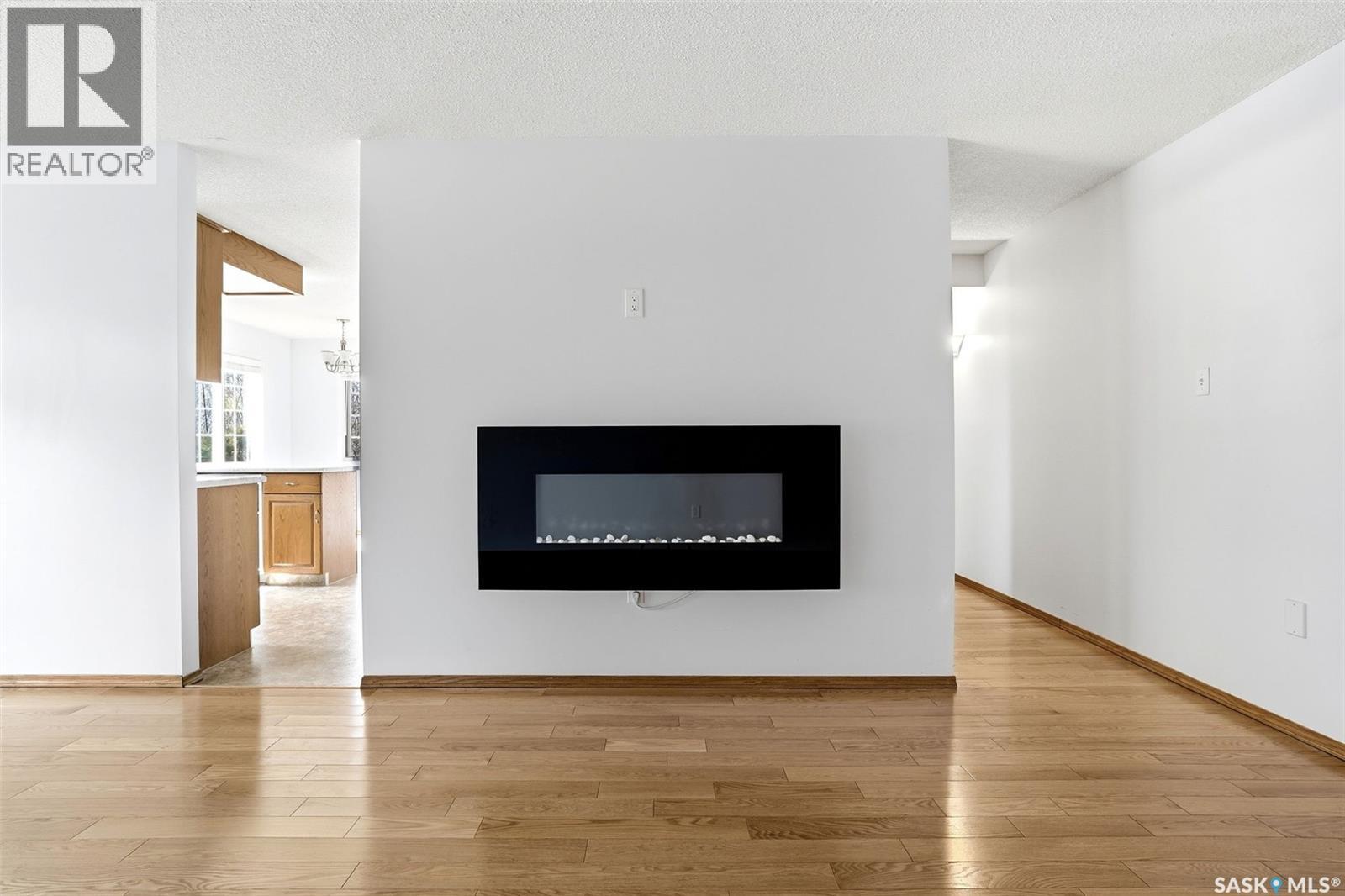 #104 4025 Hill AVENUE - 10