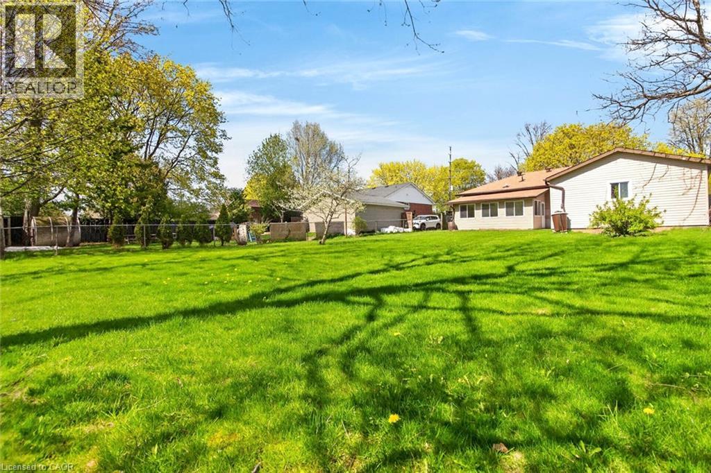 874 FRANCIS Road, Burlington, Ontario, L7T3Y2 — Photo 14