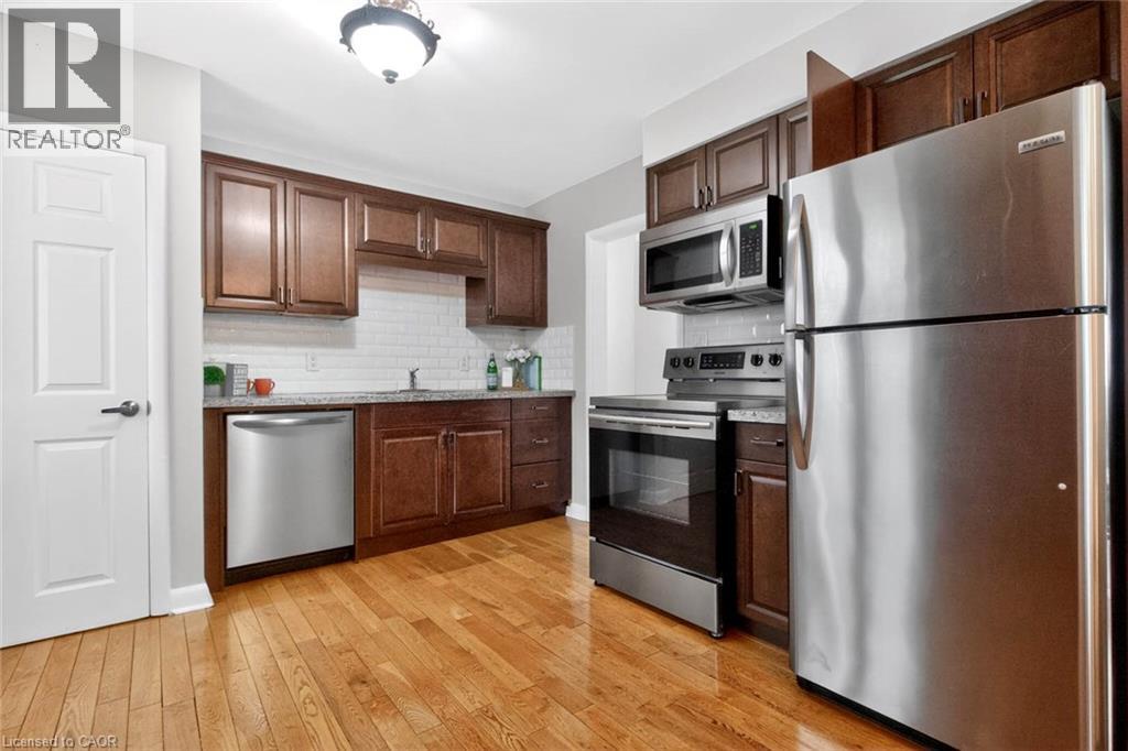 874 FRANCIS Road, Burlington, Ontario, L7T3Y2 — Photo 5