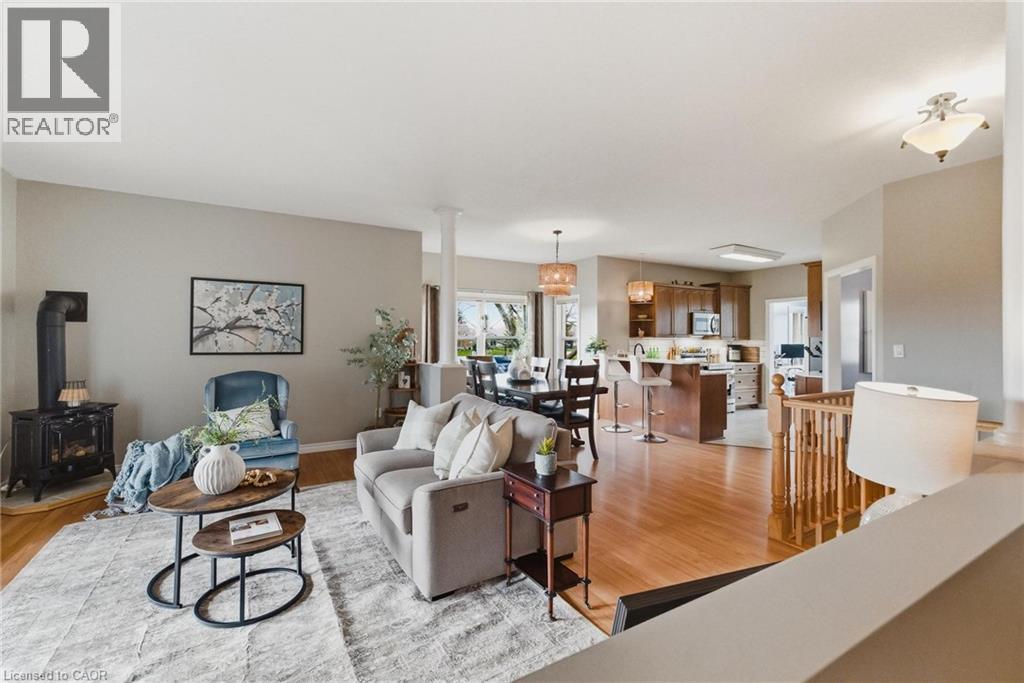 89 ANDREWS Drive, Drayton, Ontario, N0G1P0 — Photo 4