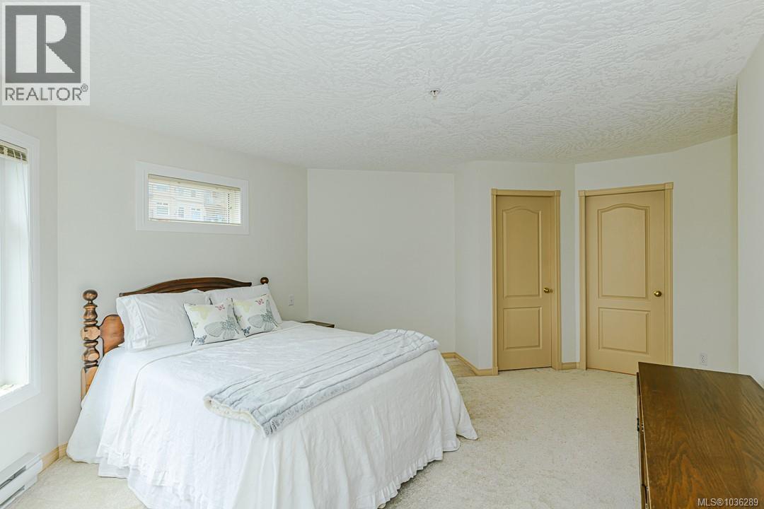 104 1085 Tillicum Road, Esquimalt