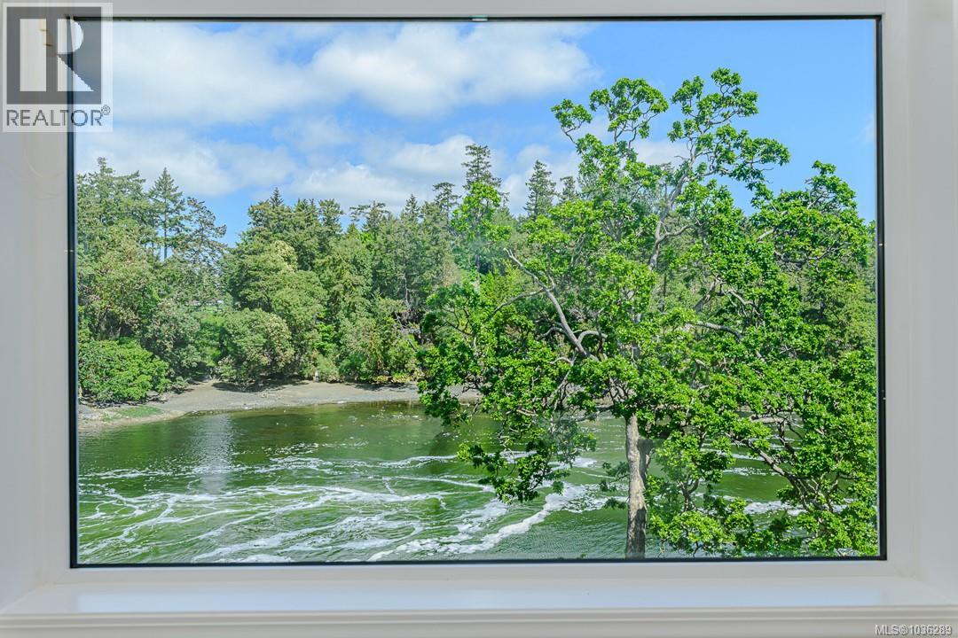 104 1085 Tillicum Road, Esquimalt