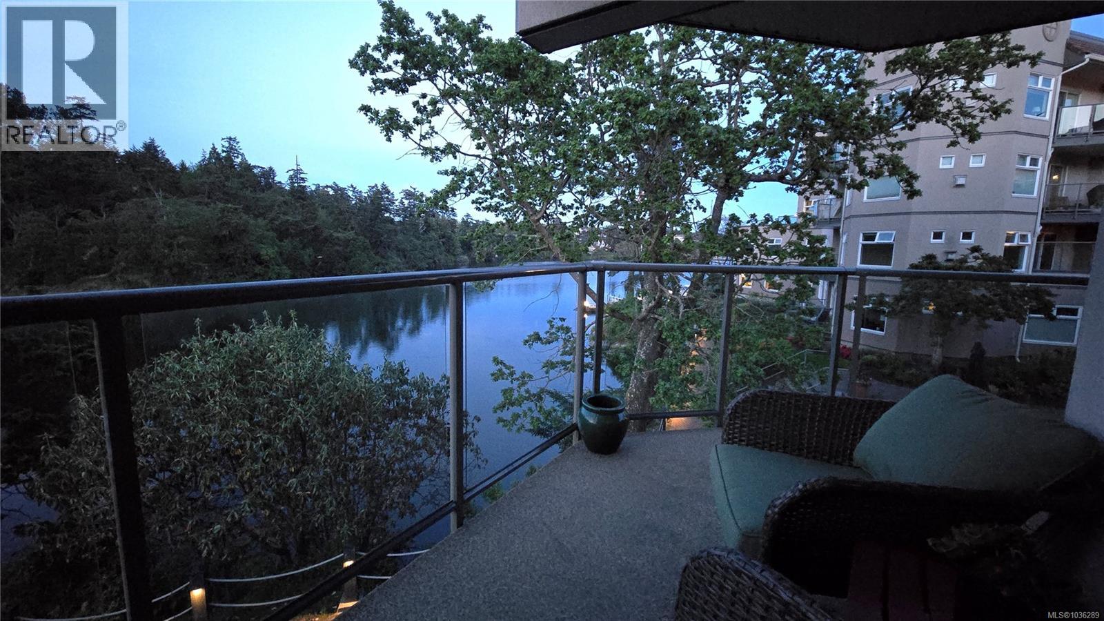 104 1085 Tillicum Road, Esquimalt