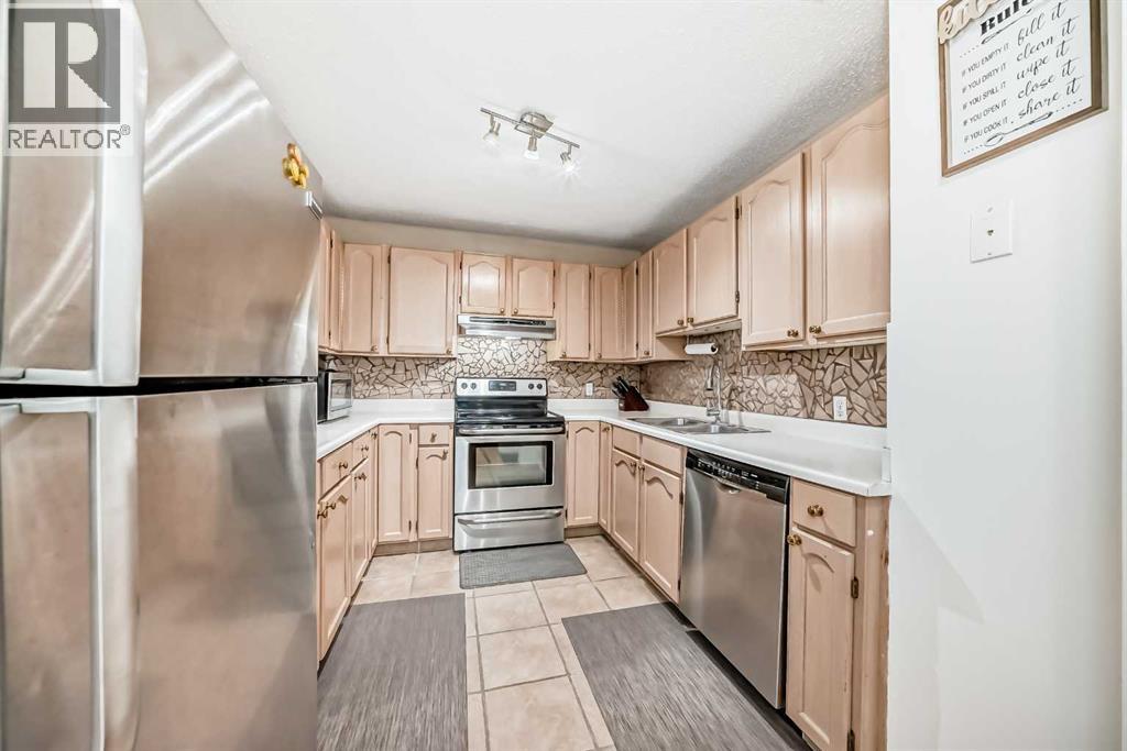 15 Falshire Terrace NE - 14