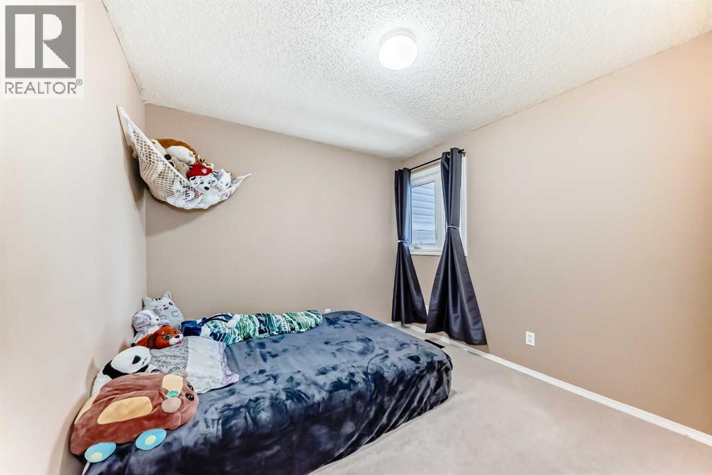 15 Falshire Terrace NE - 22