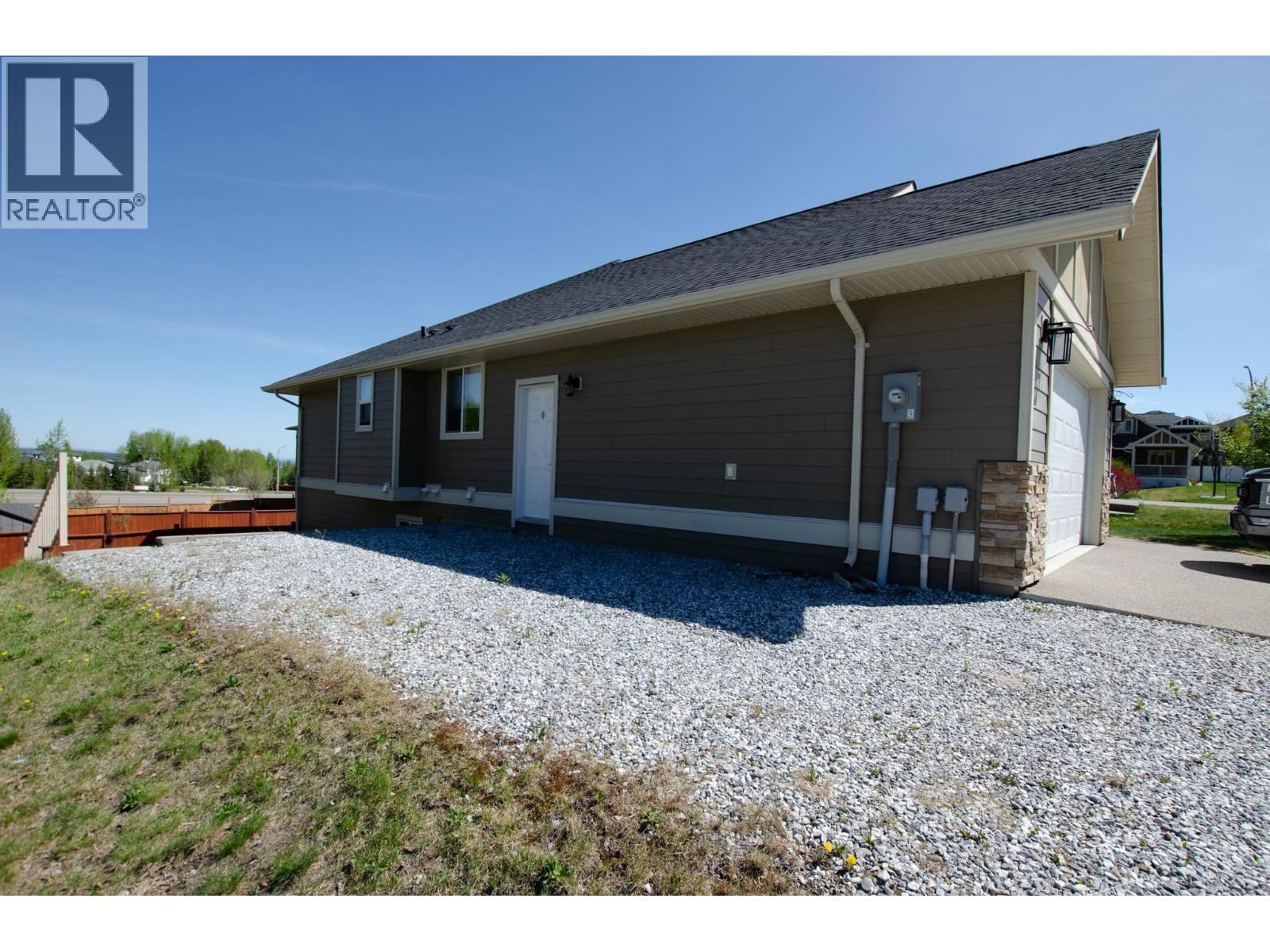 1414 OMINECA PLACE - 30