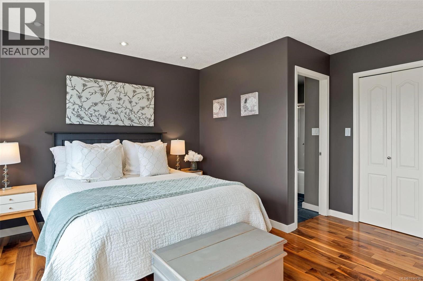 6250 Lower Chippewa Rd - 28