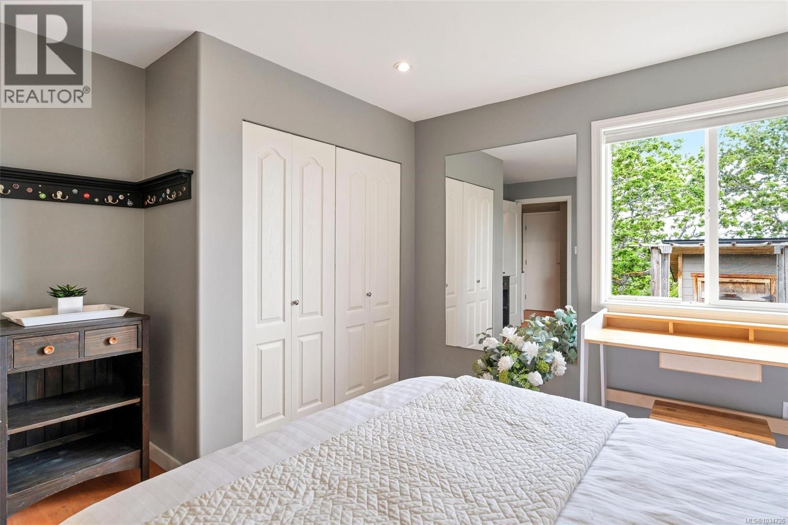 6250 Lower Chippewa Rd - 47