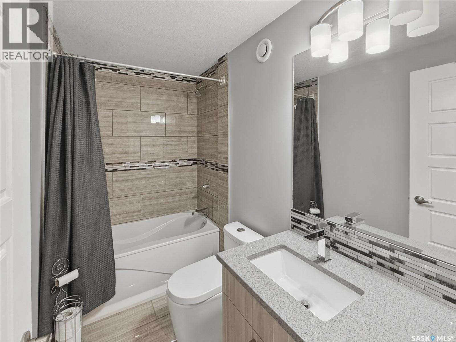 637 Douglas DRIVE — photo 22
