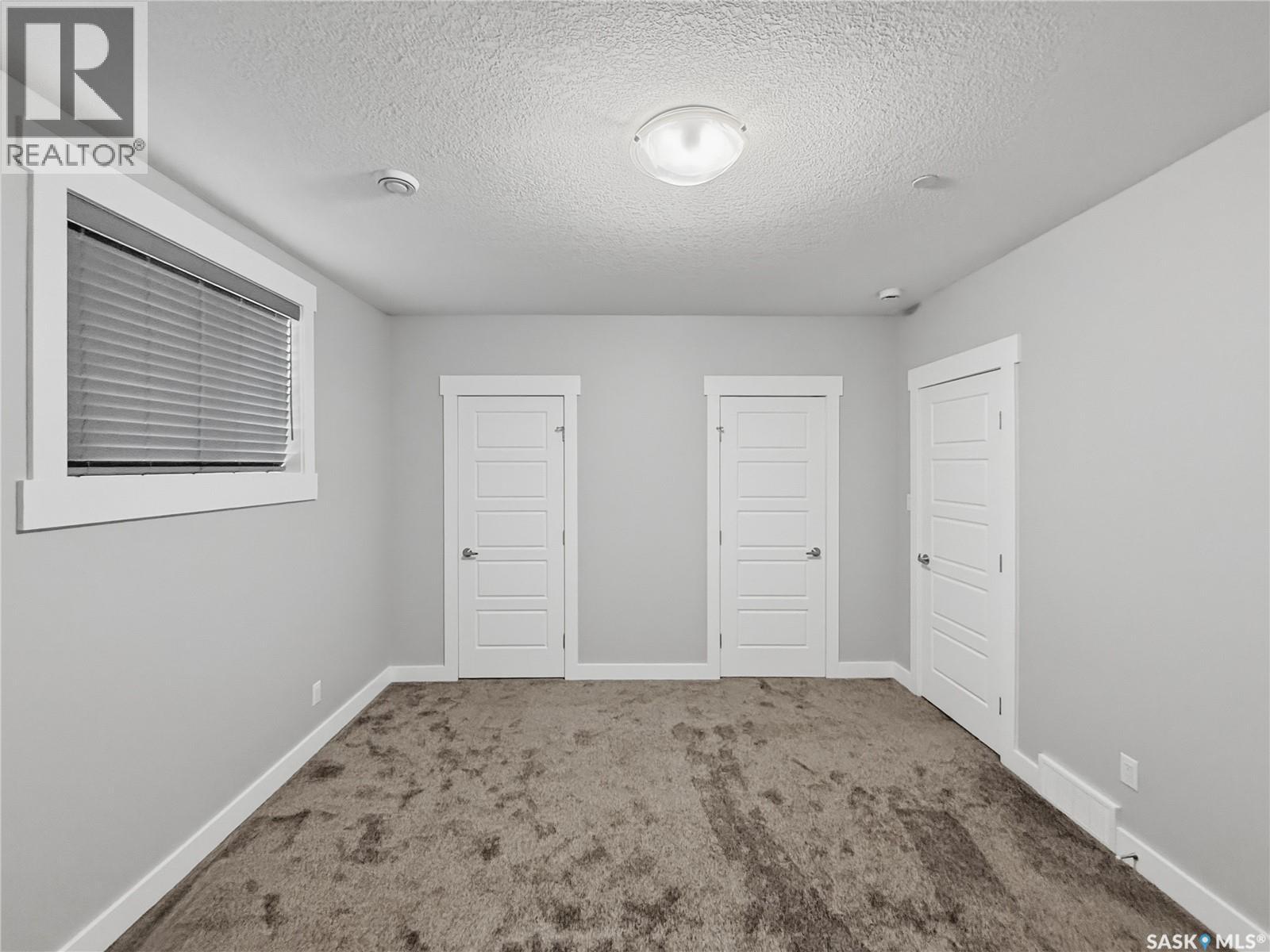 637 Douglas DRIVE — photo 32