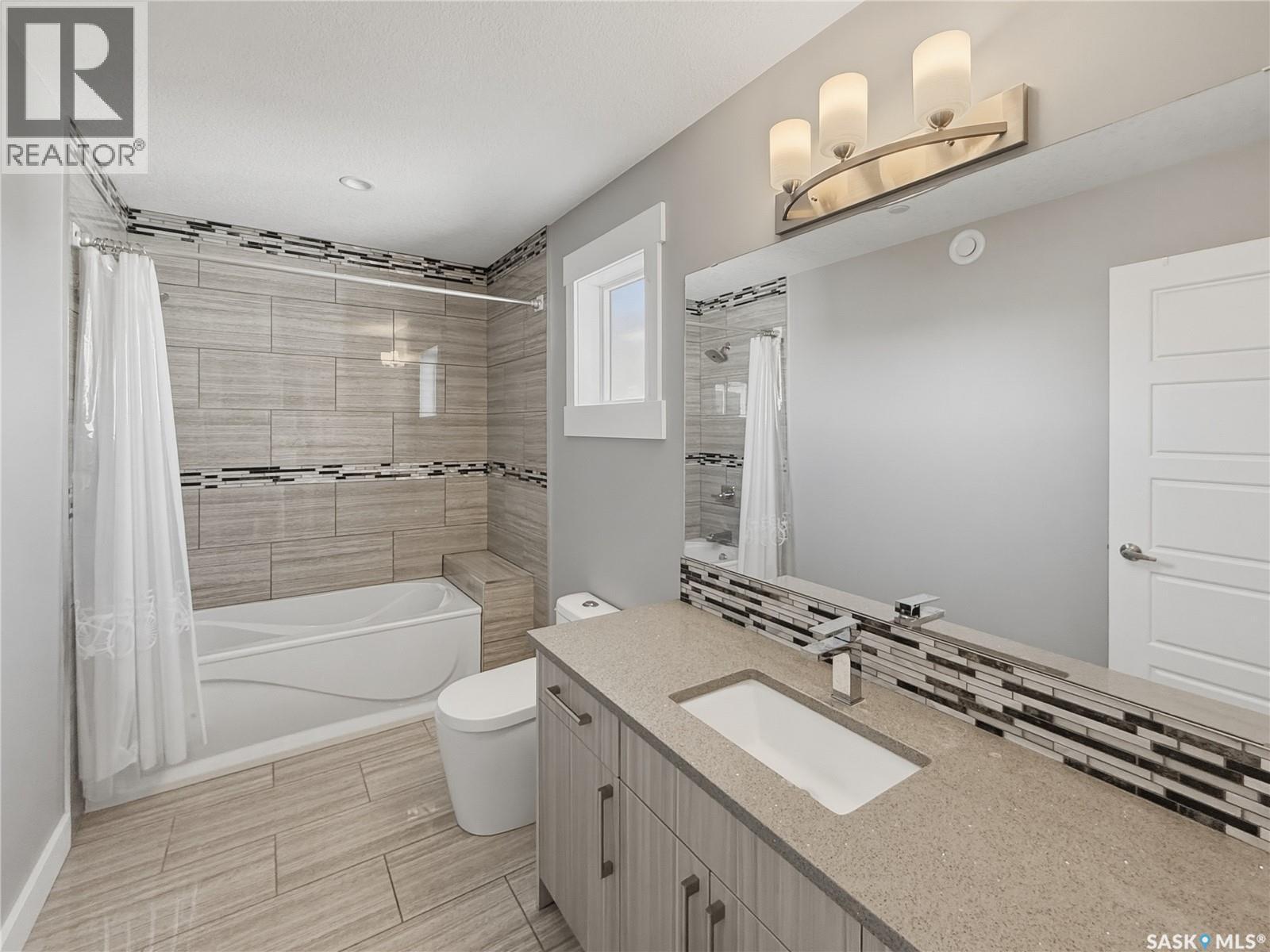 637 Douglas DRIVE — photo 33