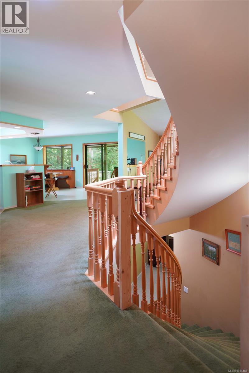 2216 North End Rd - 25