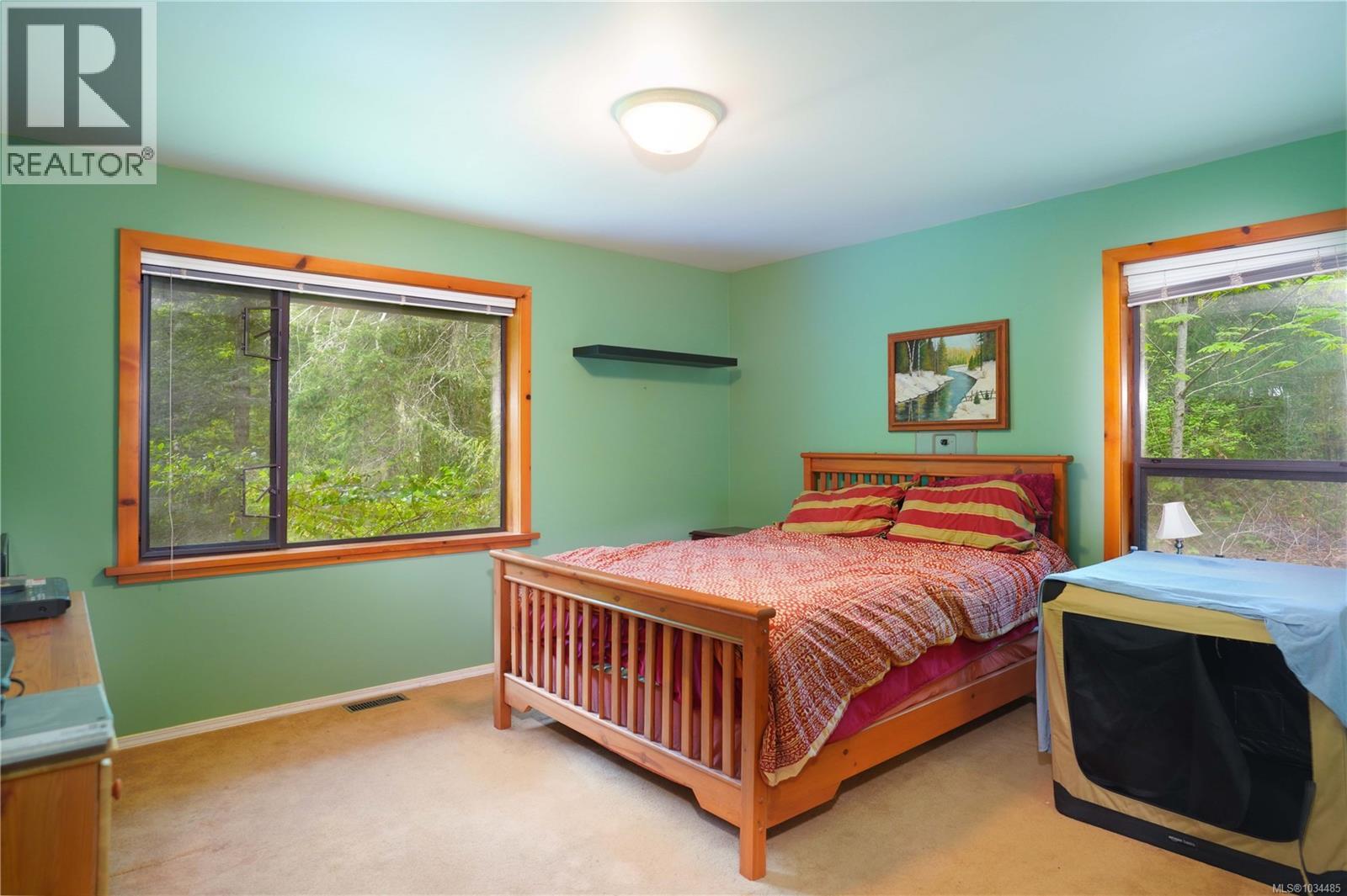 2216 North End Rd - 20