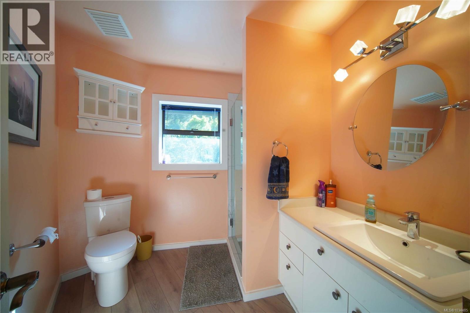 2216 North End Rd - 29