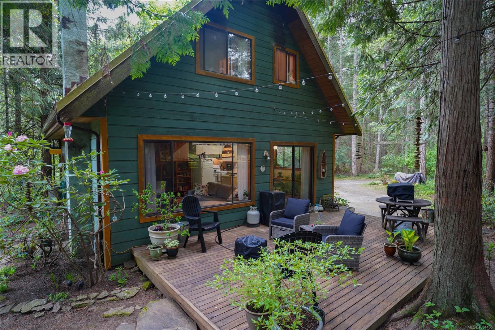 2216 North End Rd - 5