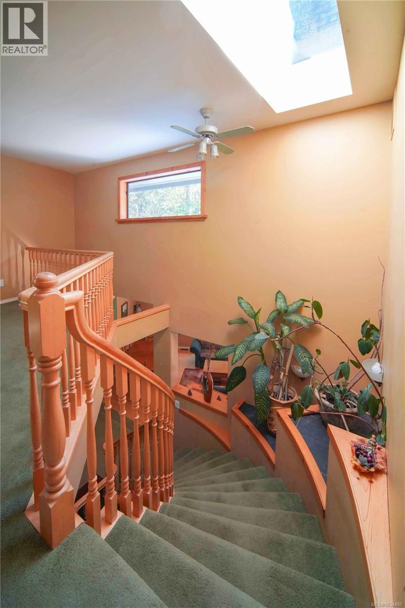 2216 North End Rd - 26