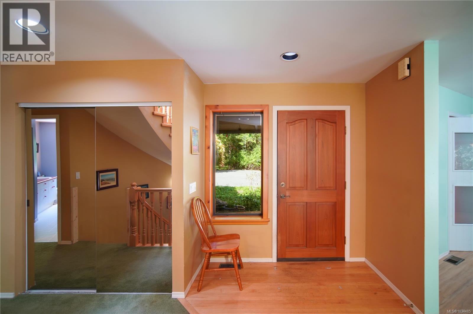 2216 North End Rd - 17