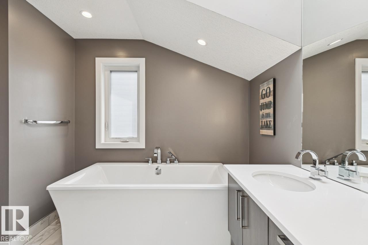 8724 116 ST NW, Edmonton