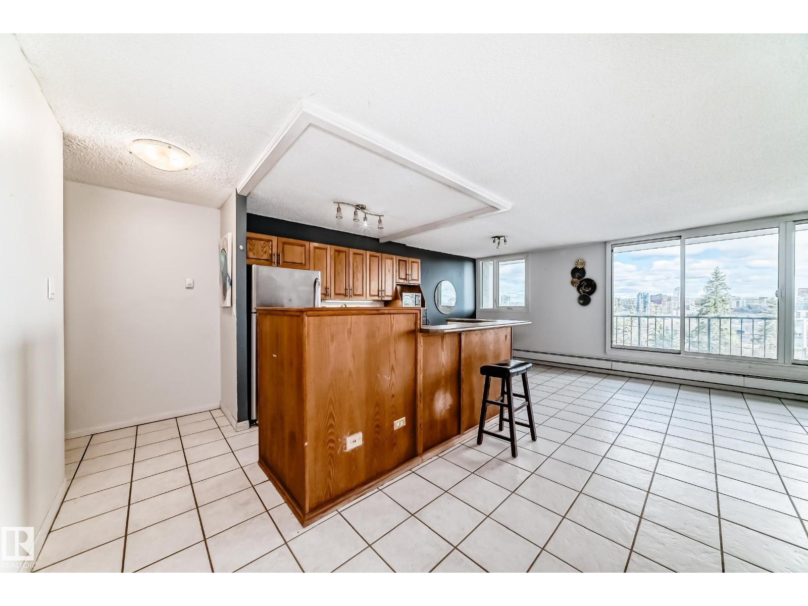 #405 10135 Saskatchewan DR NW NW, Edmonton