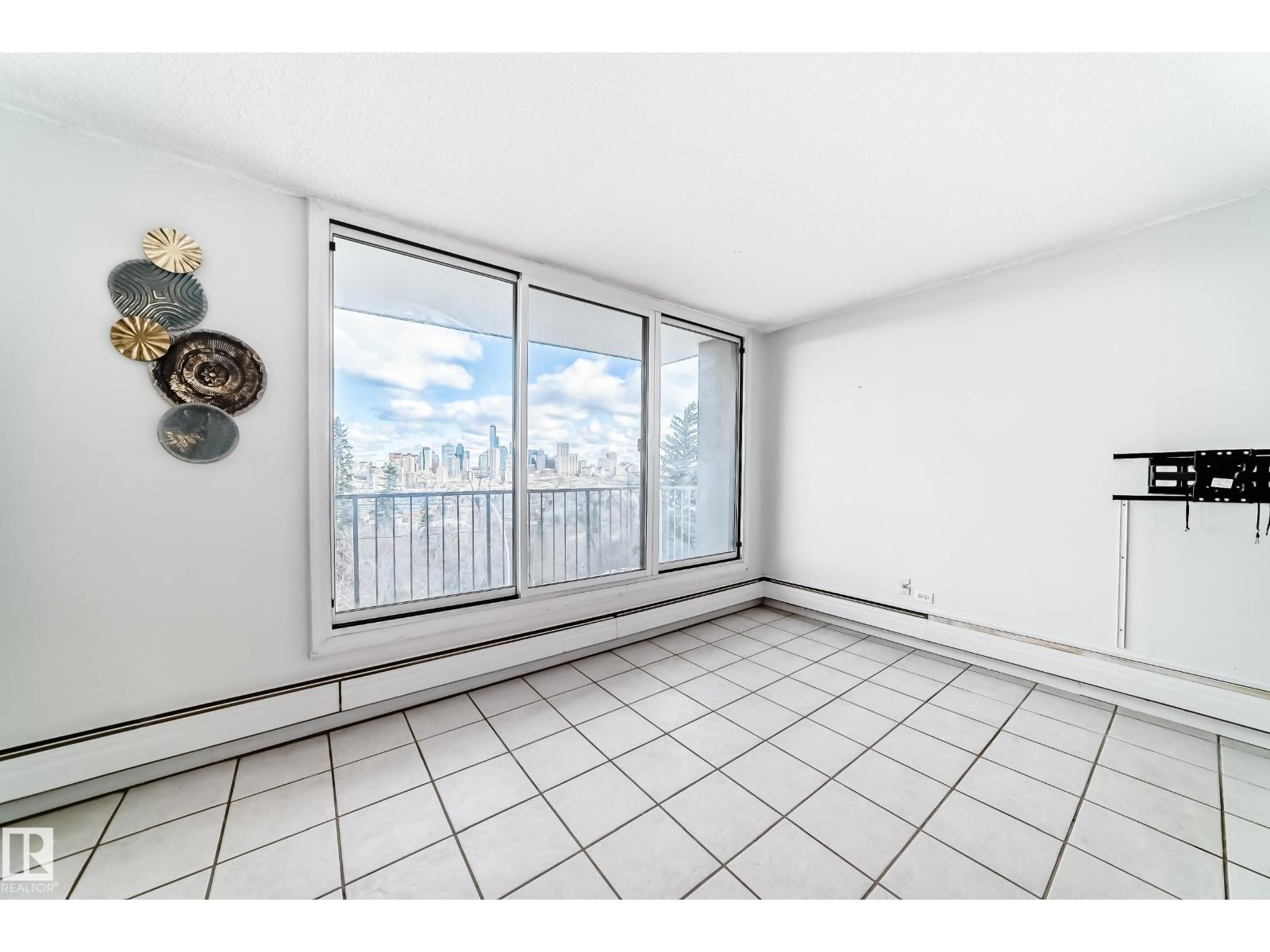 #405 10135 Saskatchewan DR NW NW, Edmonton