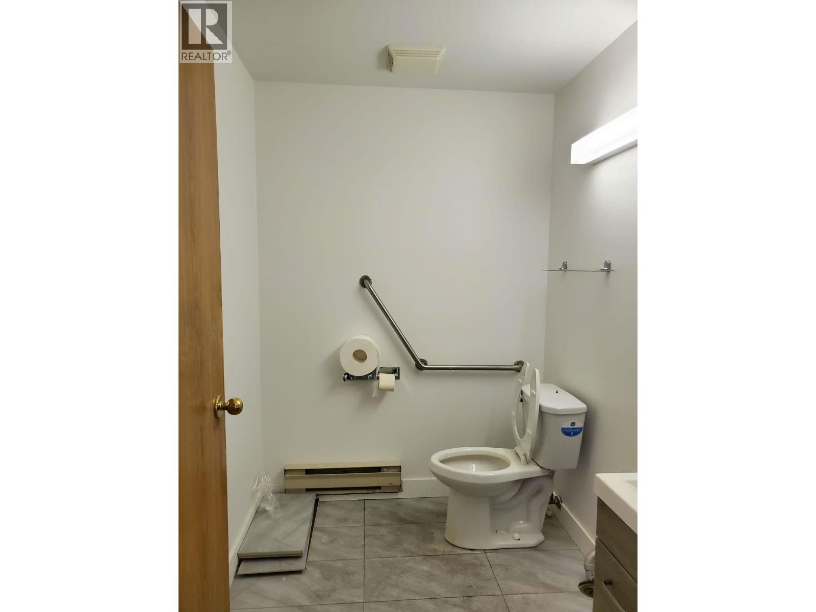 Industrial for Sale in Richmond – 5 3671 VIKING WAY, Richmond – MLS# C8078617 - Image 3