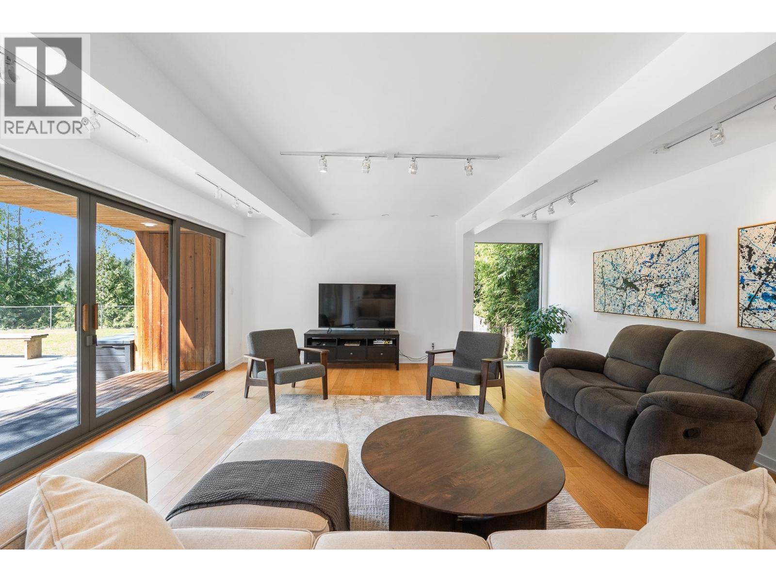 4697 WOODVIEW PLACE, West Vancouver