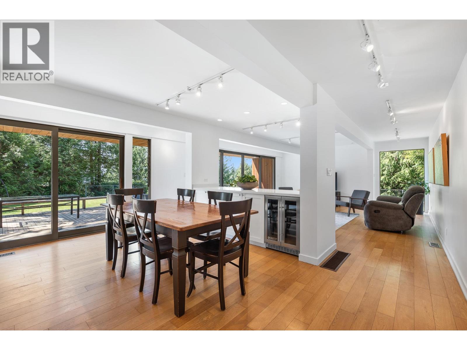 4697 WOODVIEW PLACE, West Vancouver