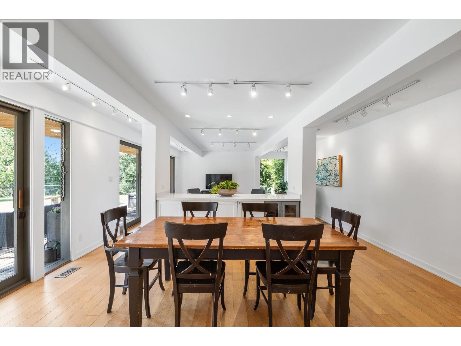 4697 WOODVIEW PLACE, West Vancouver