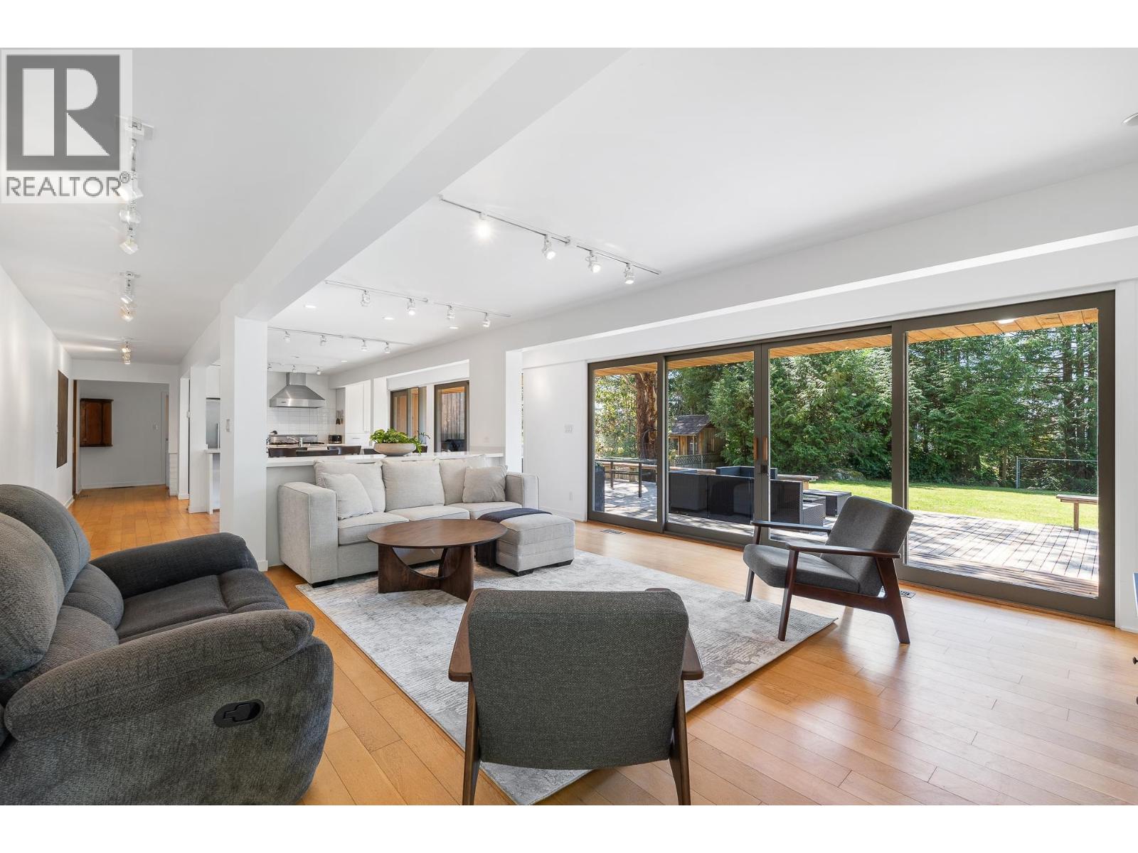 4697 WOODVIEW PLACE, West Vancouver
