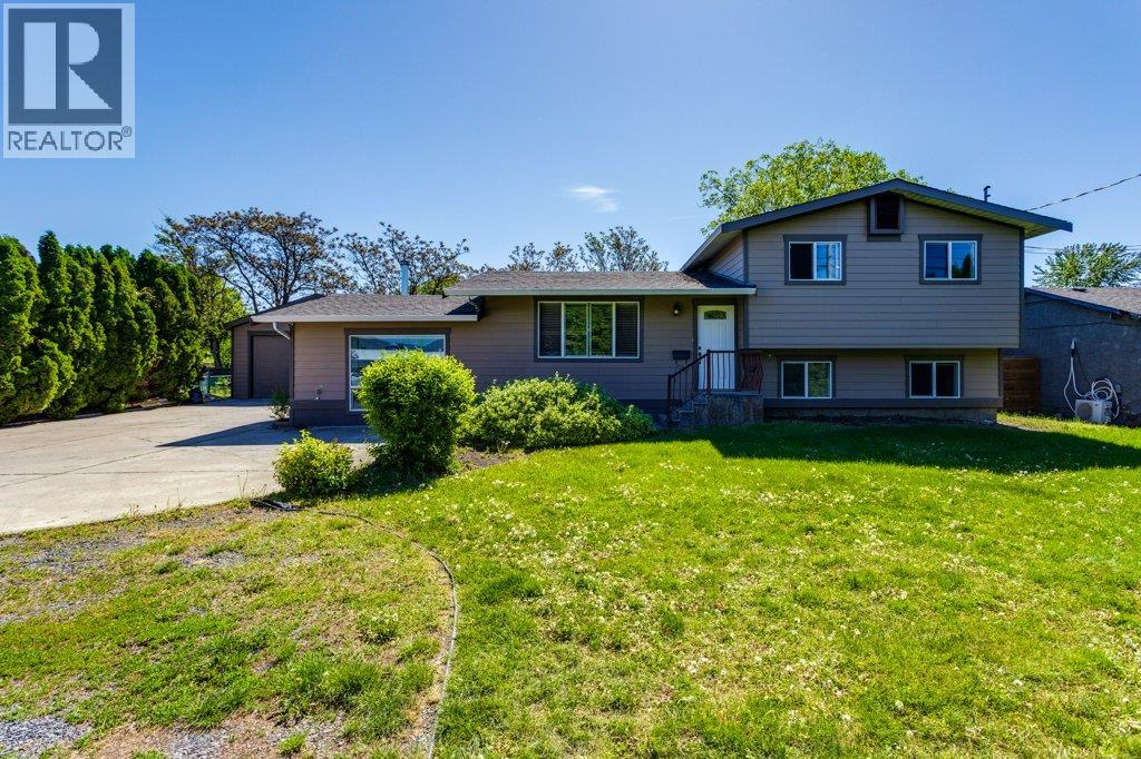 2559 Benvoulin Road - 1