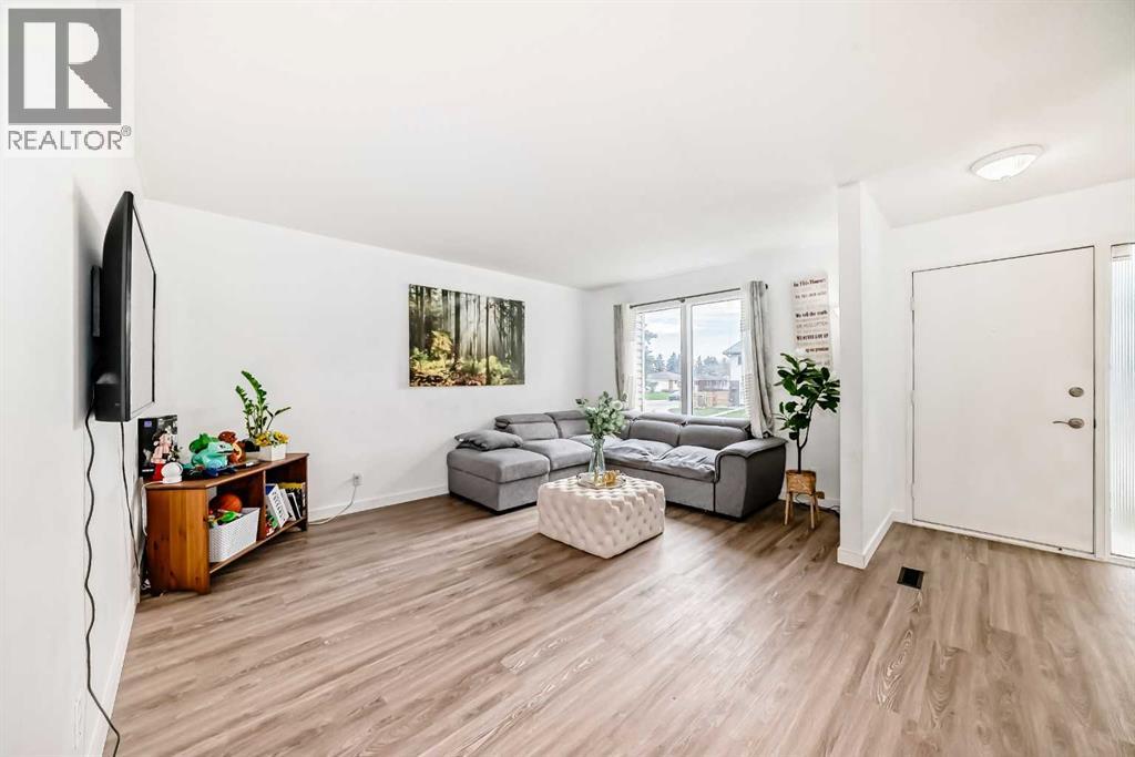 637 40 Street NE - 6