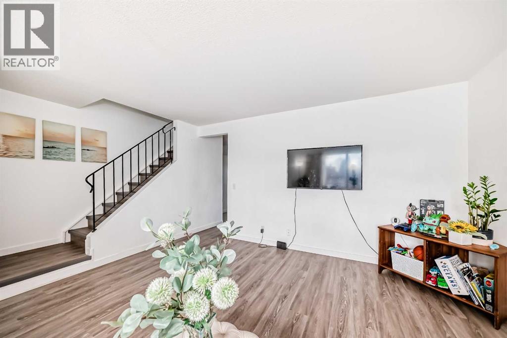 637 40 Street NE - 5