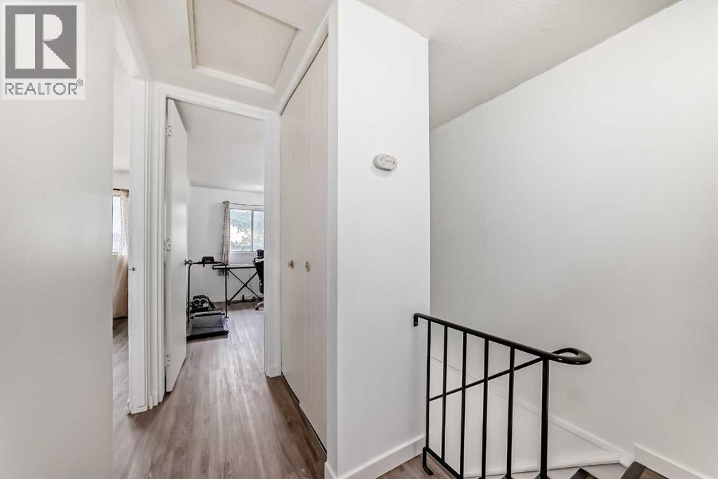 637 40 Street NE - 30