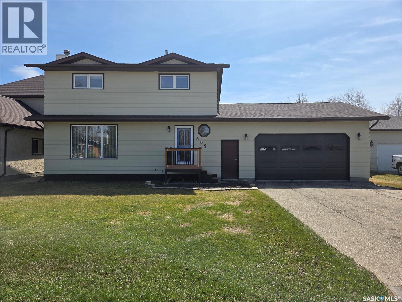 509 Carlyle AVENUE - 1