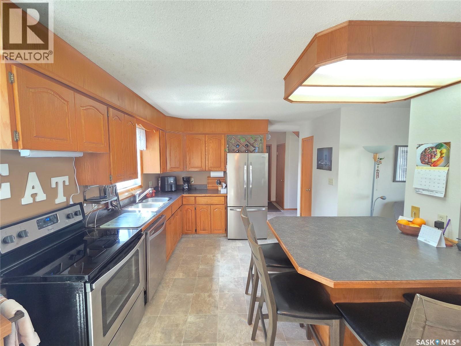 509 Carlyle AVENUE - 22