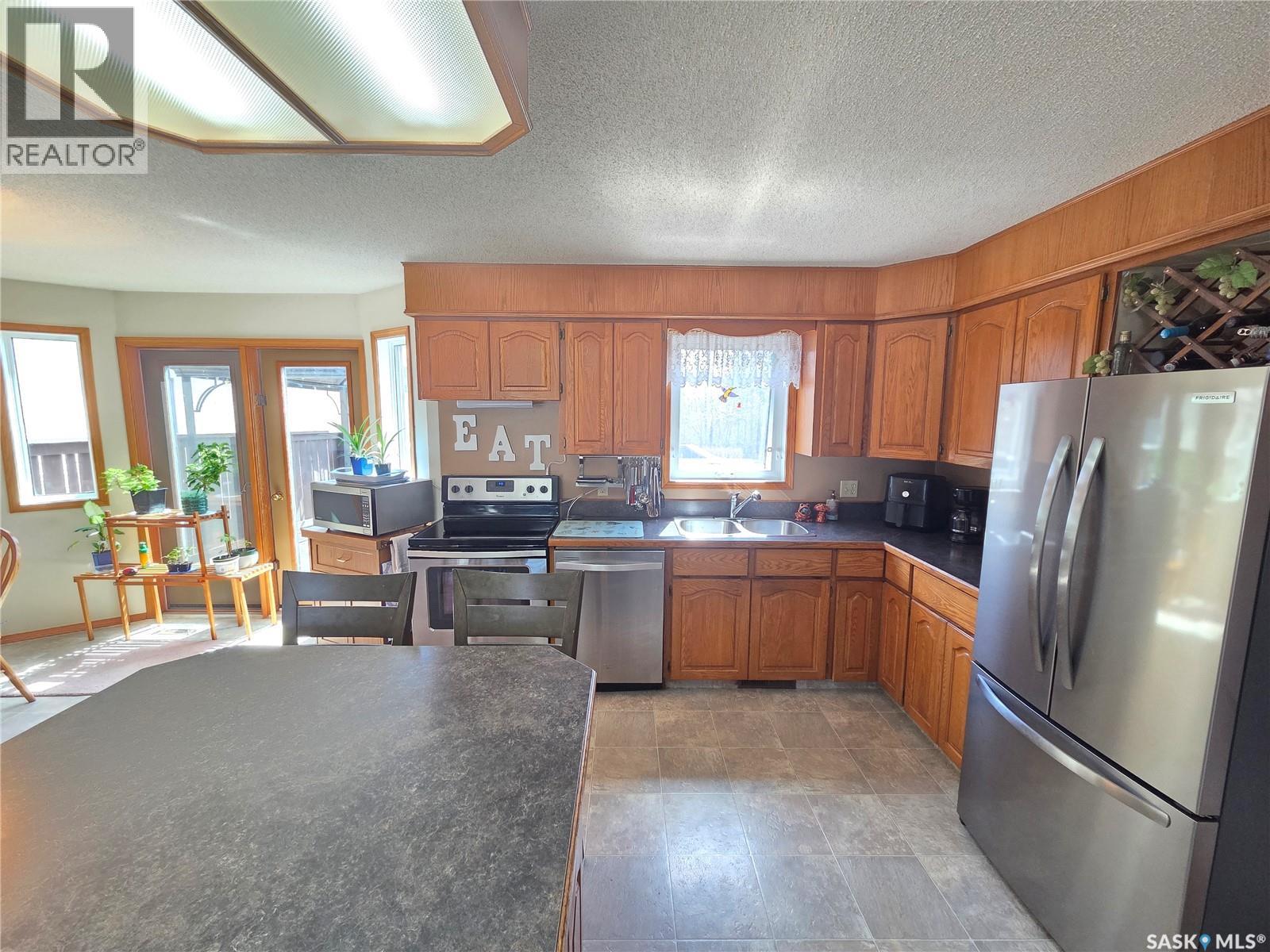 509 Carlyle AVENUE - 24