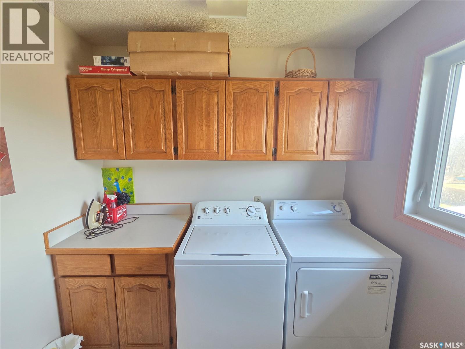 509 Carlyle AVENUE - 42