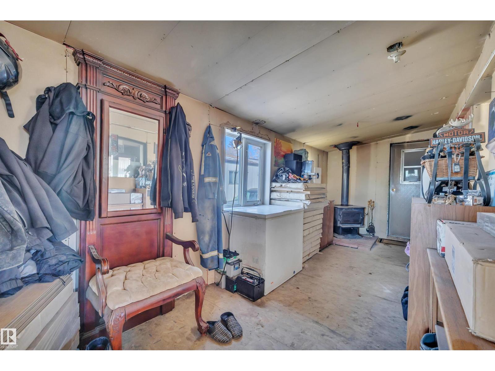 21 Calmar Mobile Home Park - 6