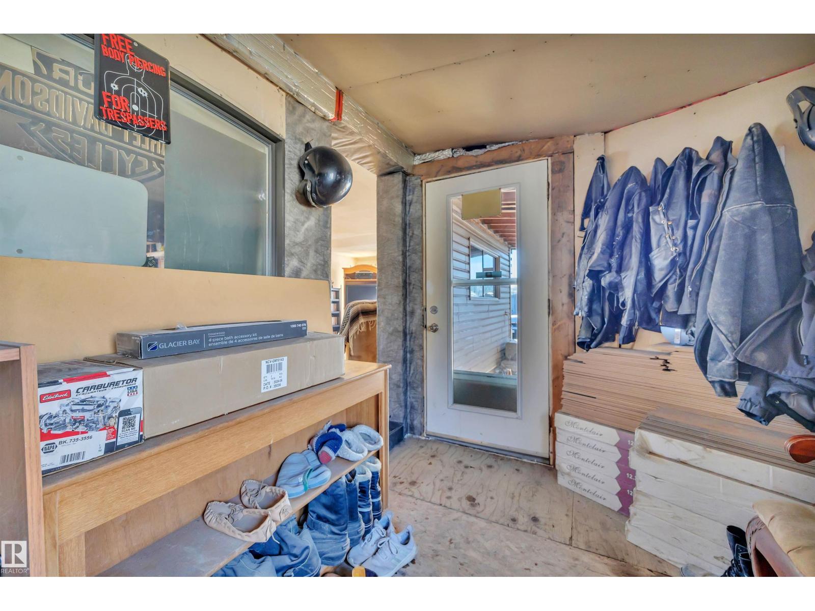 21 Calmar Mobile Home Park - 5