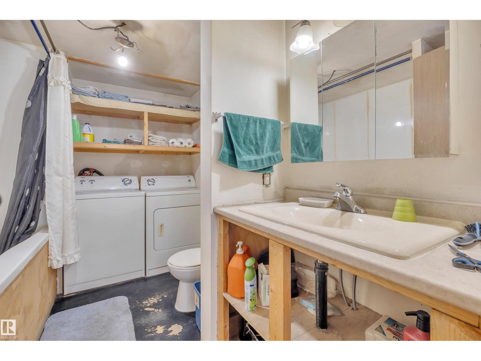 21 Calmar Mobile Home Park - 23