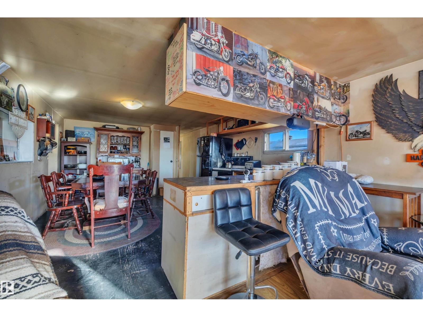 21 Calmar Mobile Home Park - 11