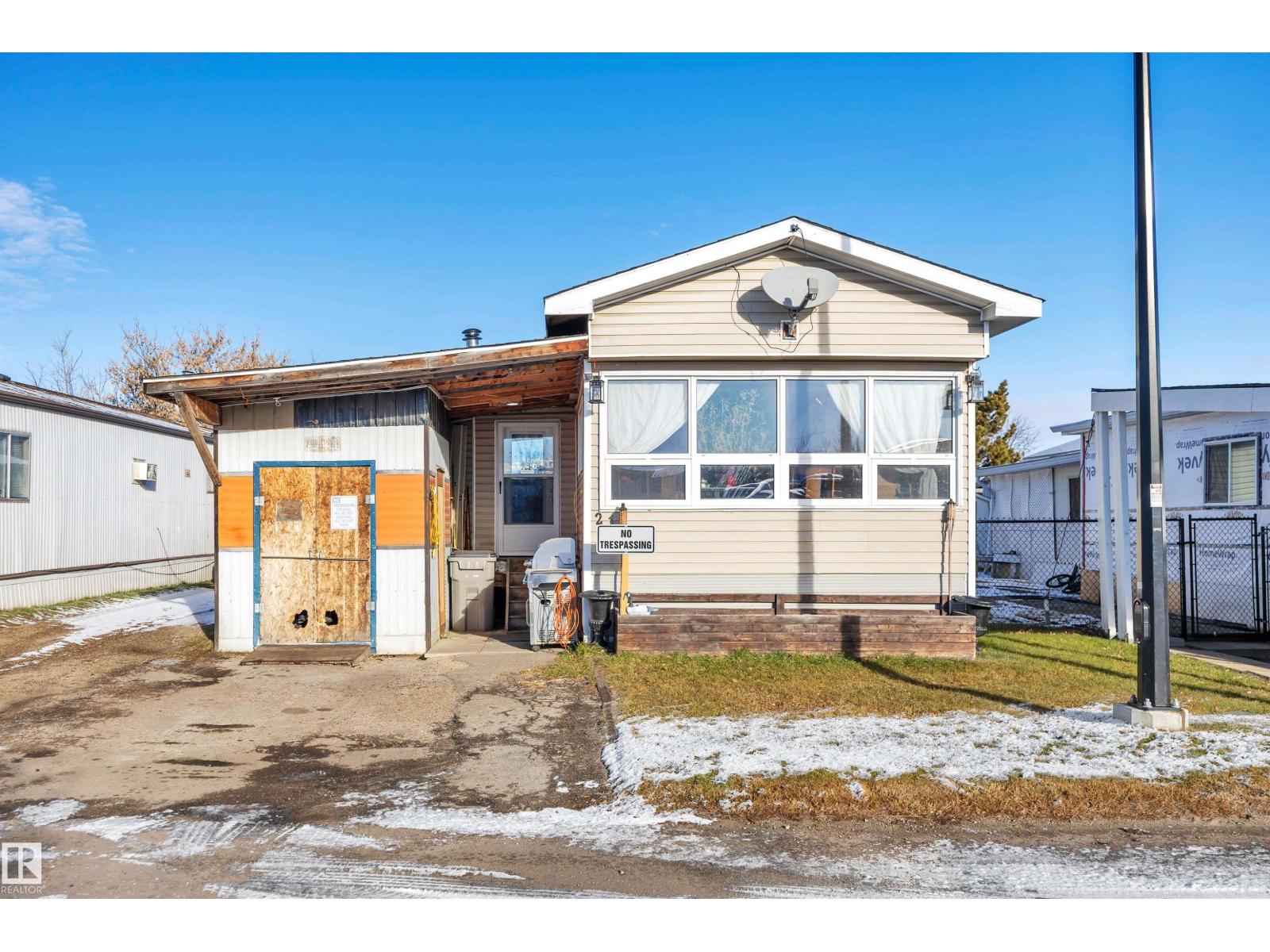 21 Calmar Mobile Home Park - 2