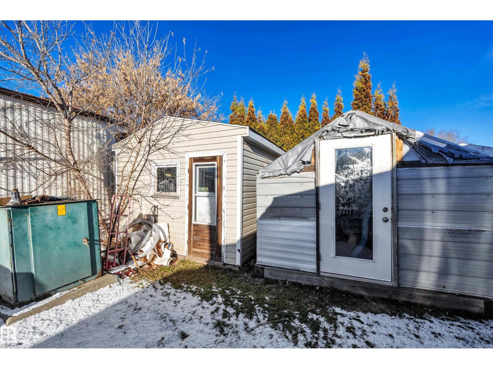 21 Calmar Mobile Home Park - 30