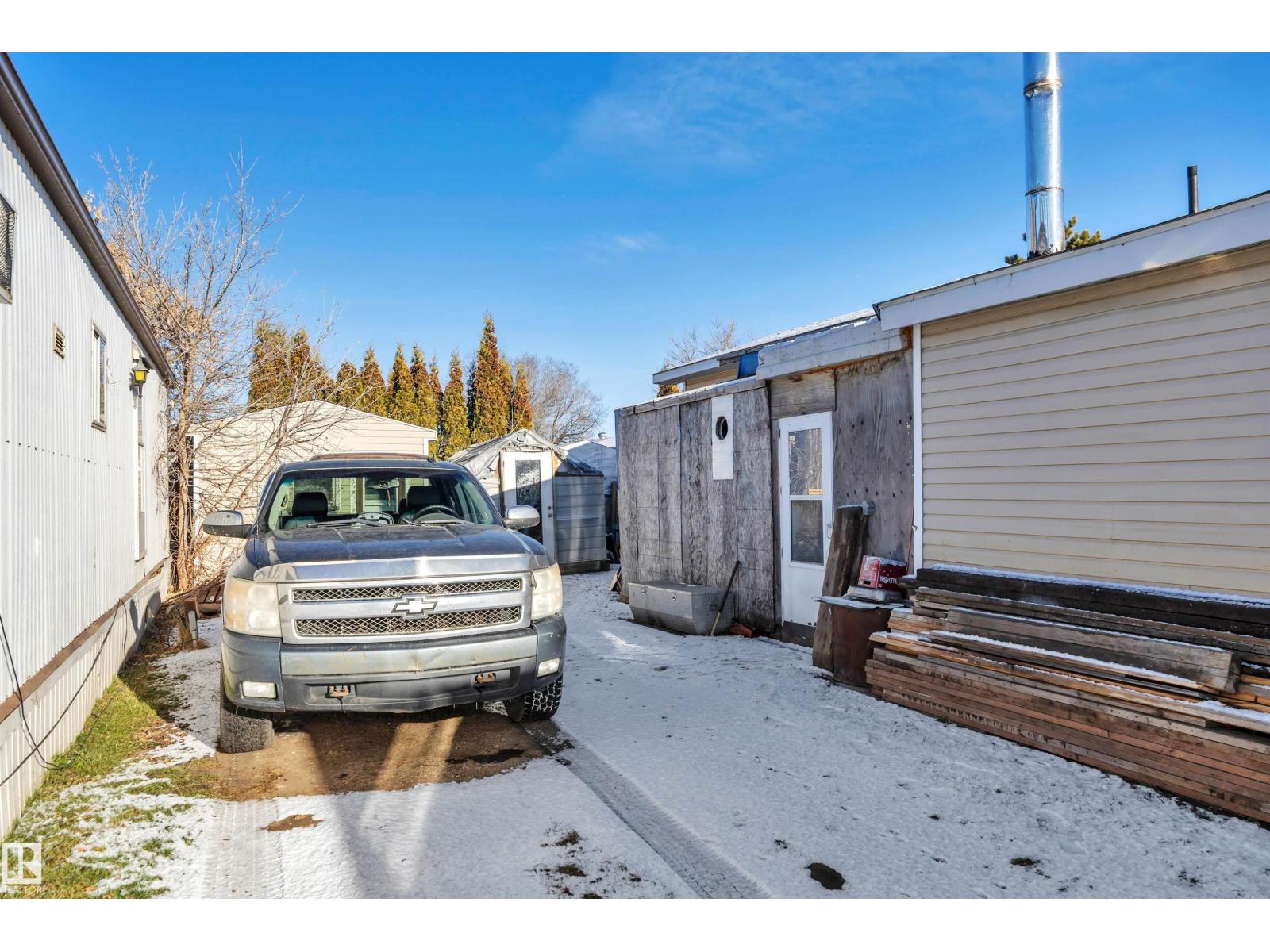 21 Calmar Mobile Home Park - 28