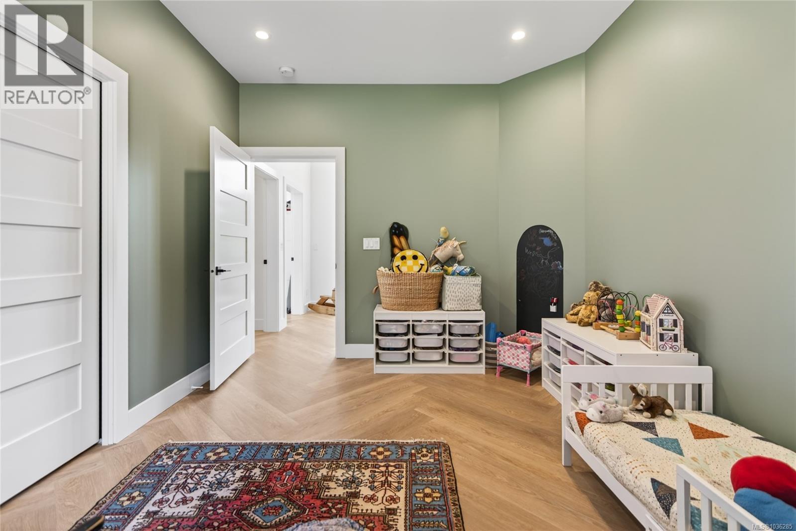 2279/2281 Clark Rd - 24
