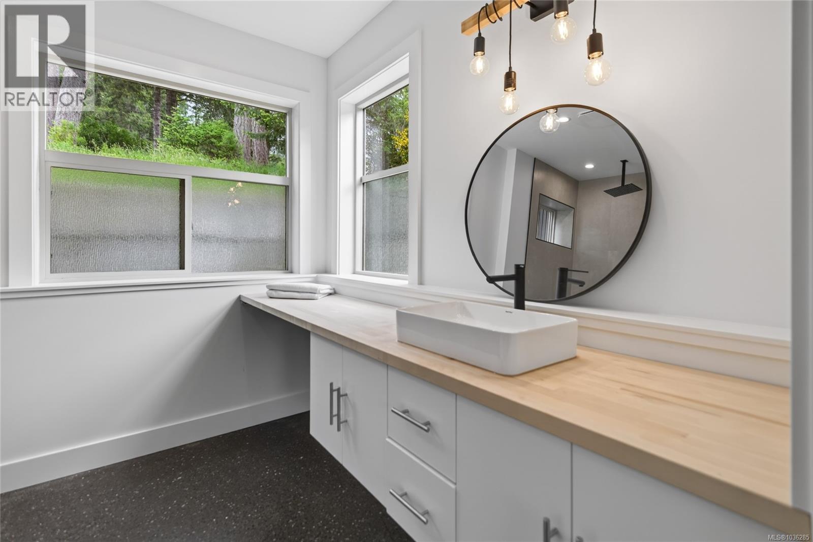 2279/2281 Clark Rd - 40